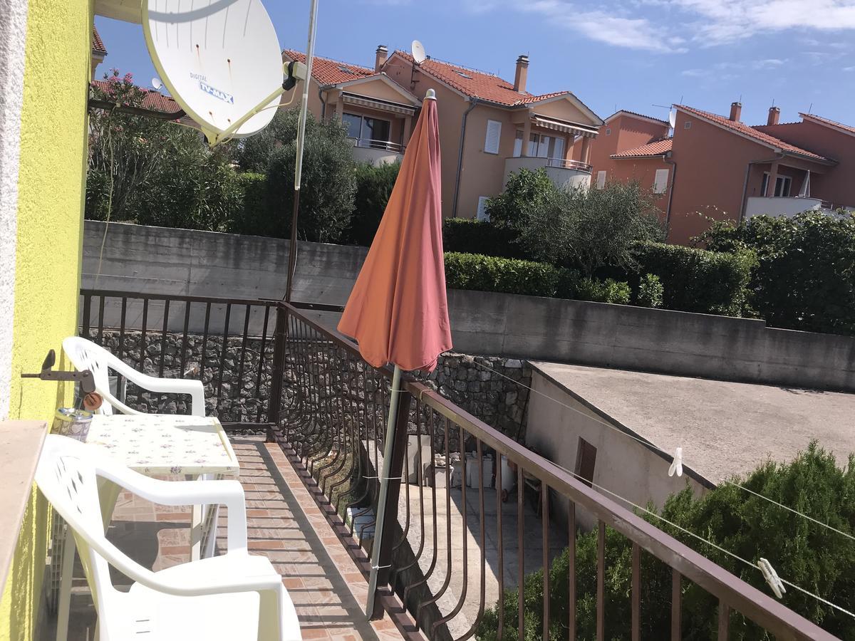 Katy'S Place Đảo Krk Ngoại thất bức ảnh