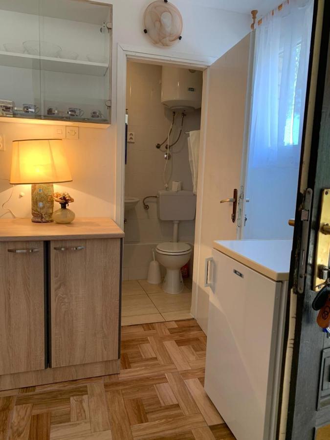 Katy'S Place Đảo Krk Ngoại thất bức ảnh